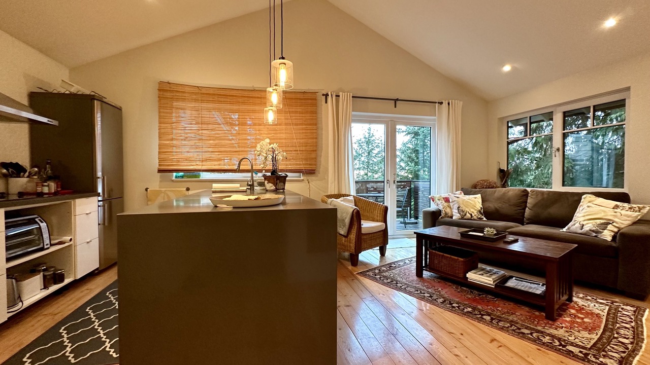 Photo of Livingroom in Bowen Island