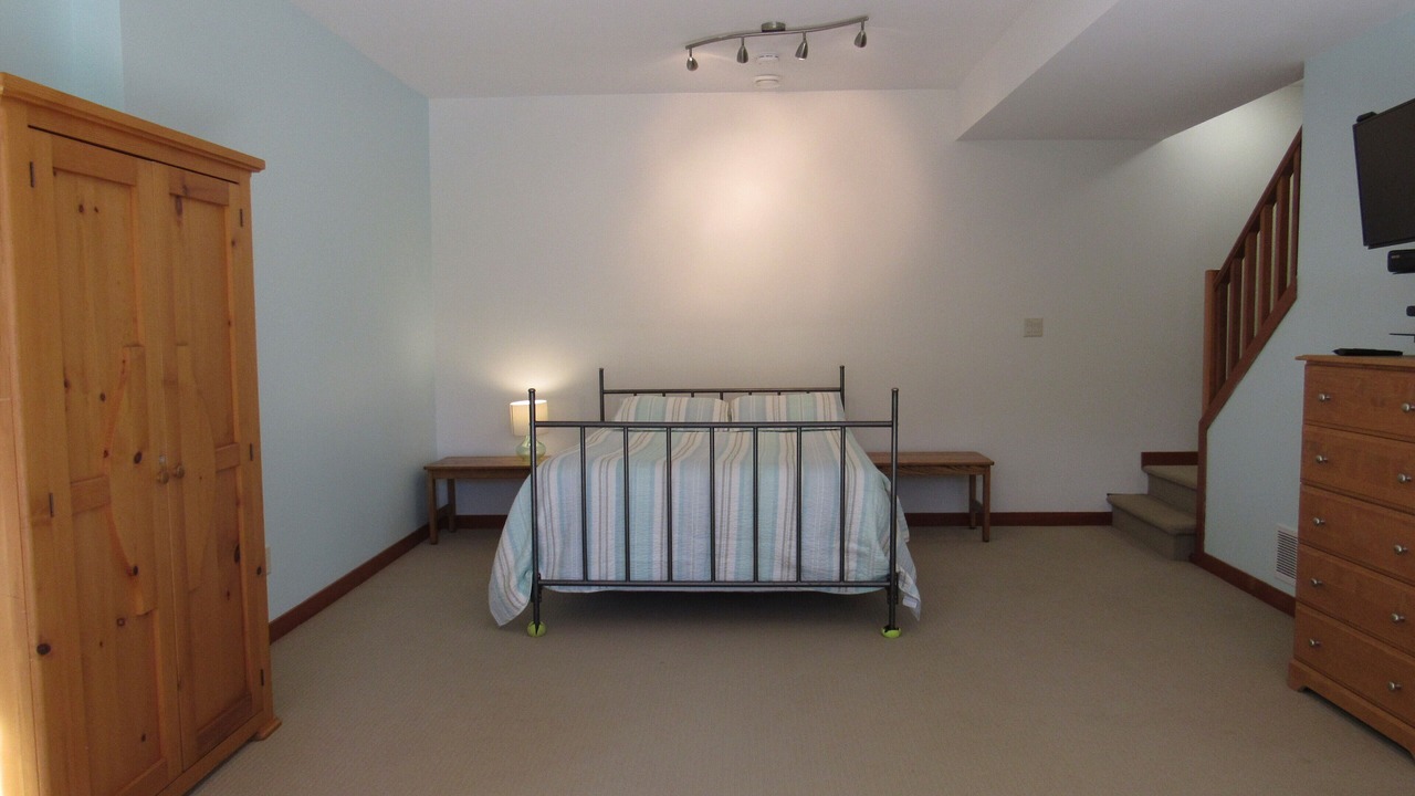 Photo of Bedroom in Youbou