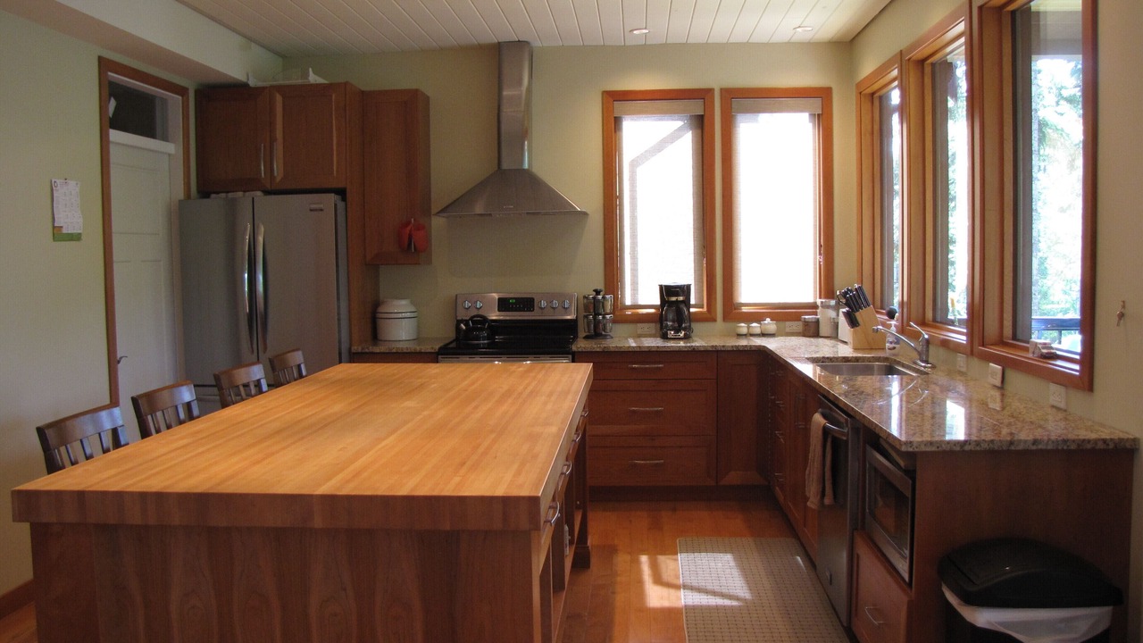 Photo of Kitchen in Youbou