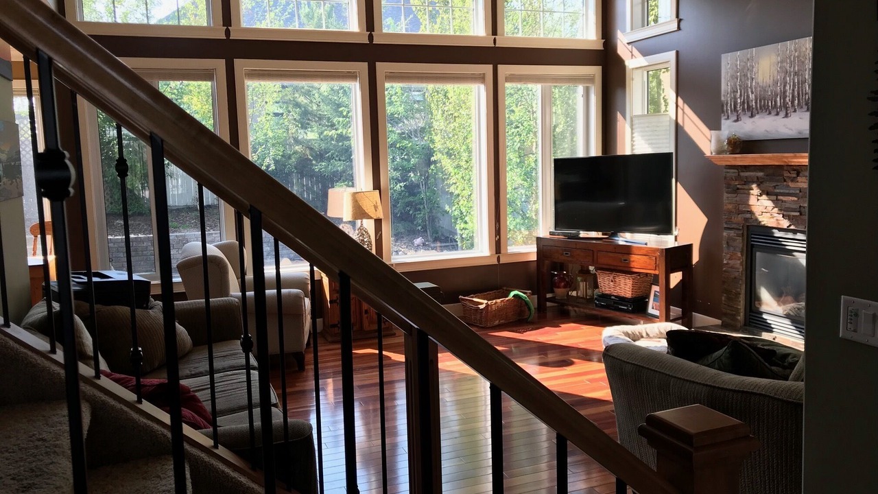 Photo of Livingroom in St. Albert
