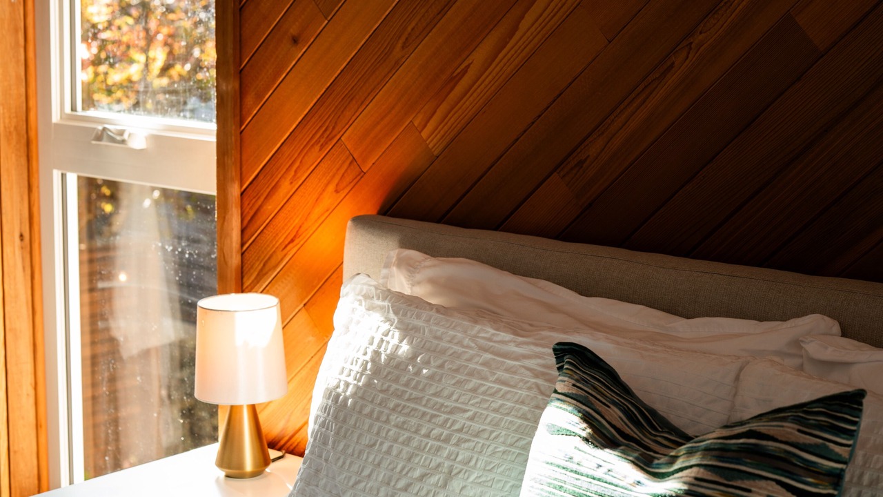 Photo of Bedroom in Departure Bay