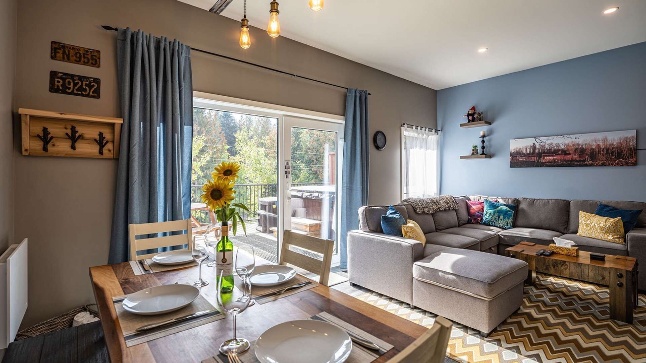 Photo of Livingroom in Revelstoke