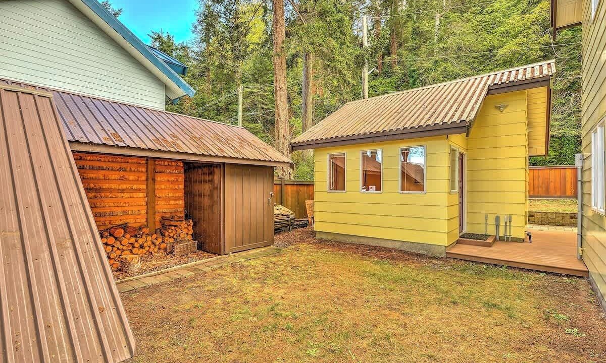 Photo of Bathroom in Comox