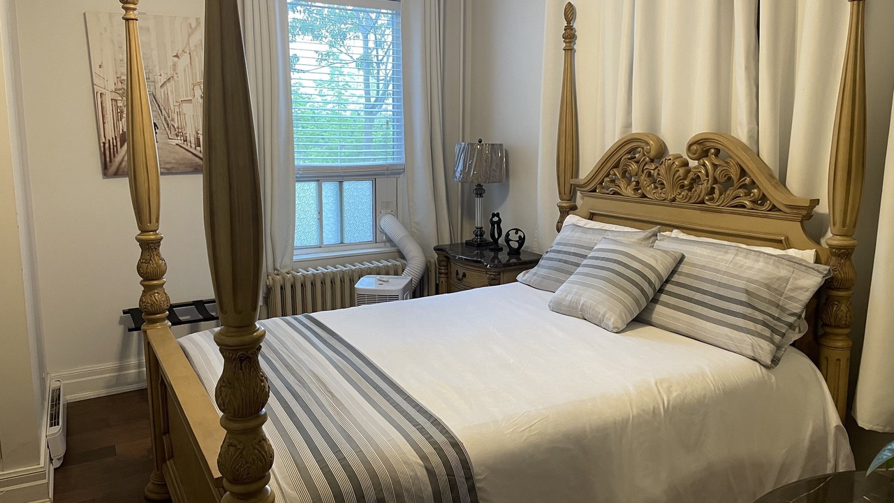 Photo of Bedroom in Niagara Falls