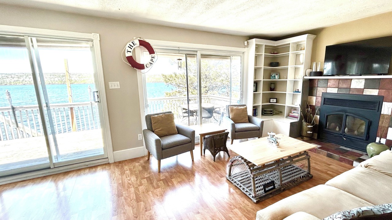 Photo of Livingroom in Prospect Bay