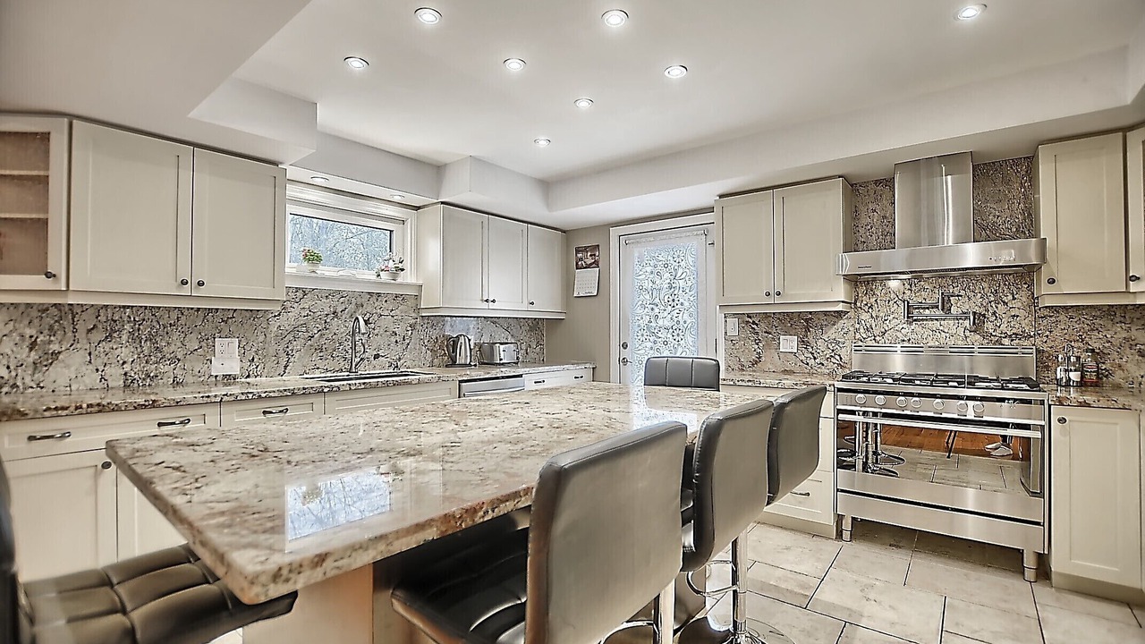 Photo of Kitchen in Alcona