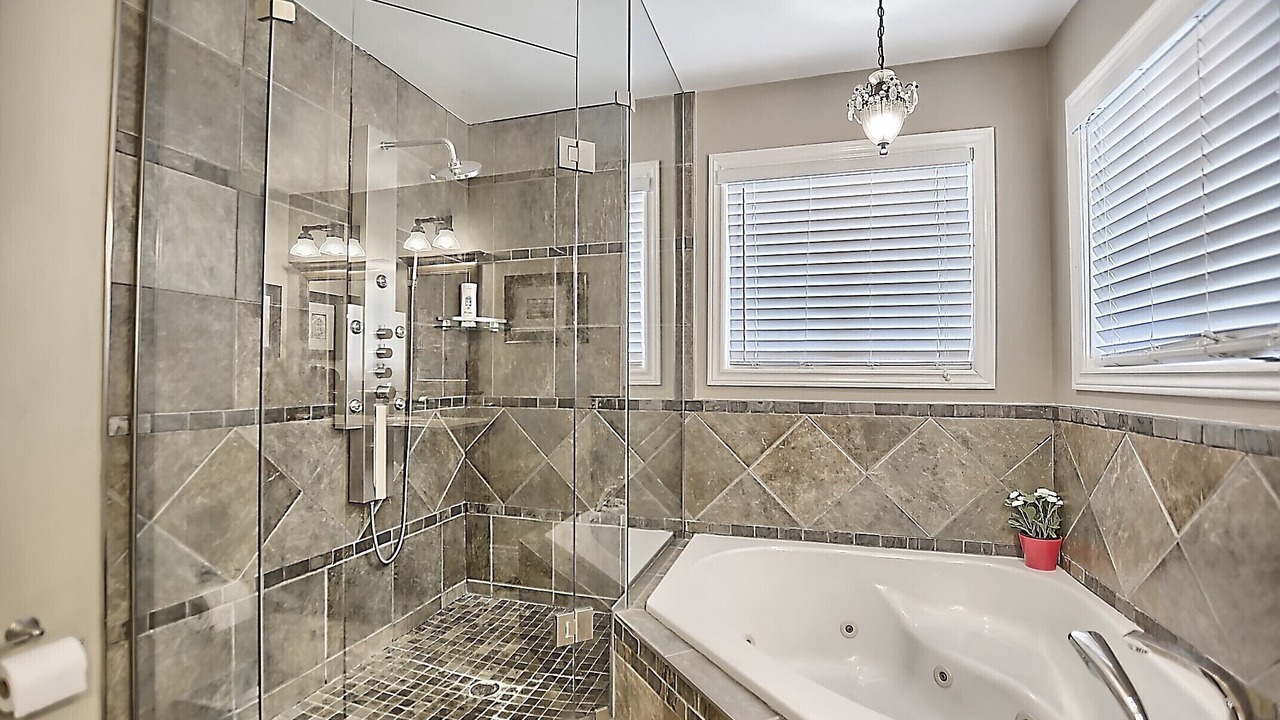 Photo of Bathroom in Alcona