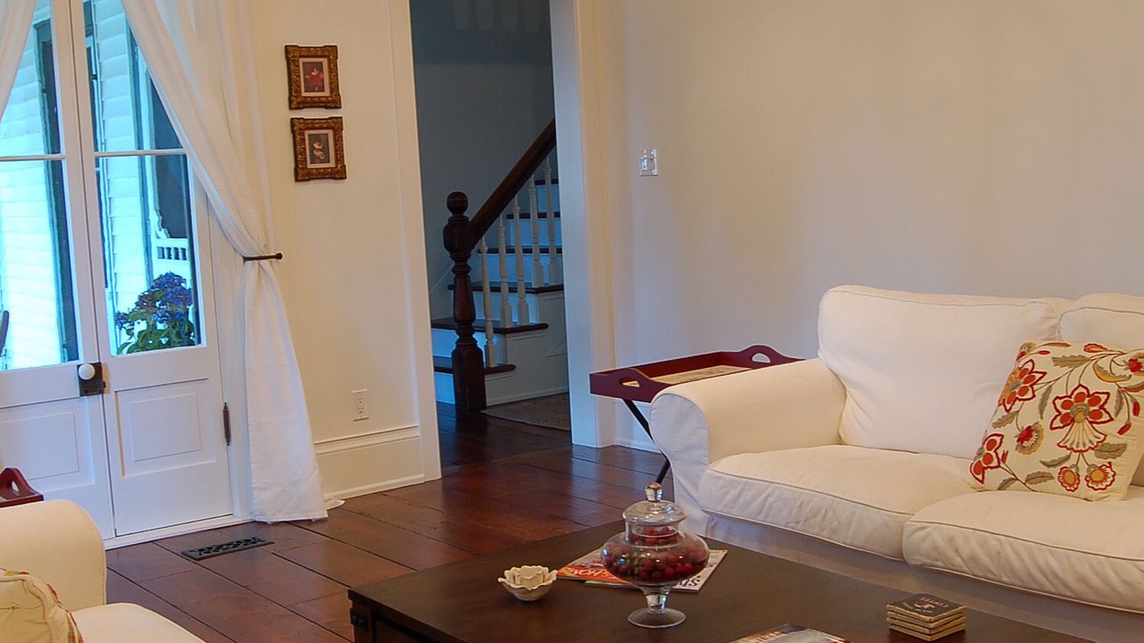 Photo of Livingroom in Old Town Historic District