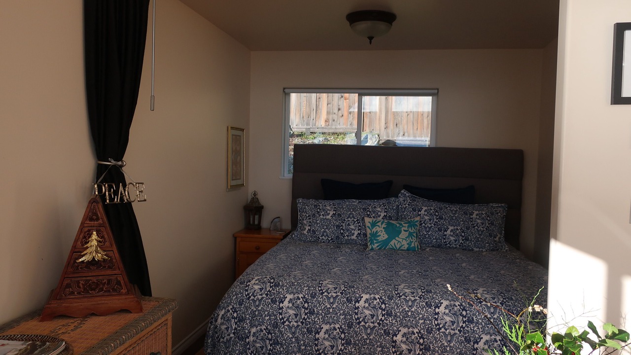 Photo of Bedroom in Otter Point