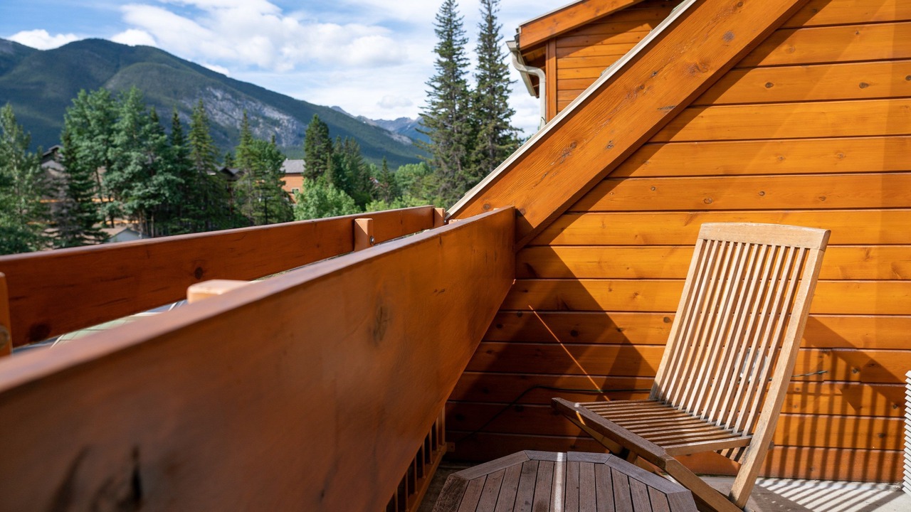 Photo of Patio Balcony in Banff