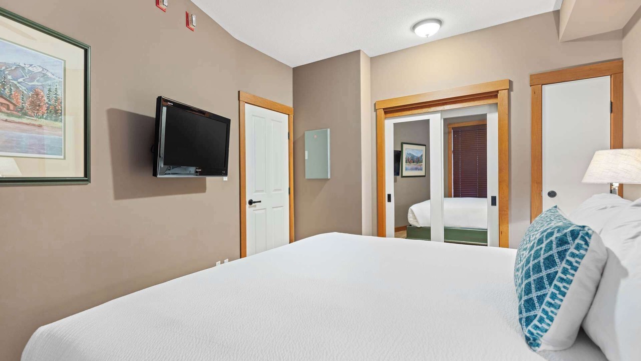 Photo of Bedroom in Blackcomb
