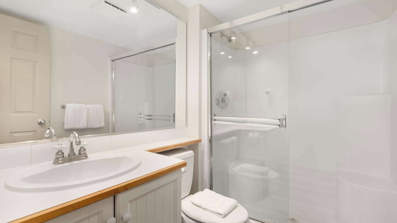 Photo of Bathroom in Upper Village