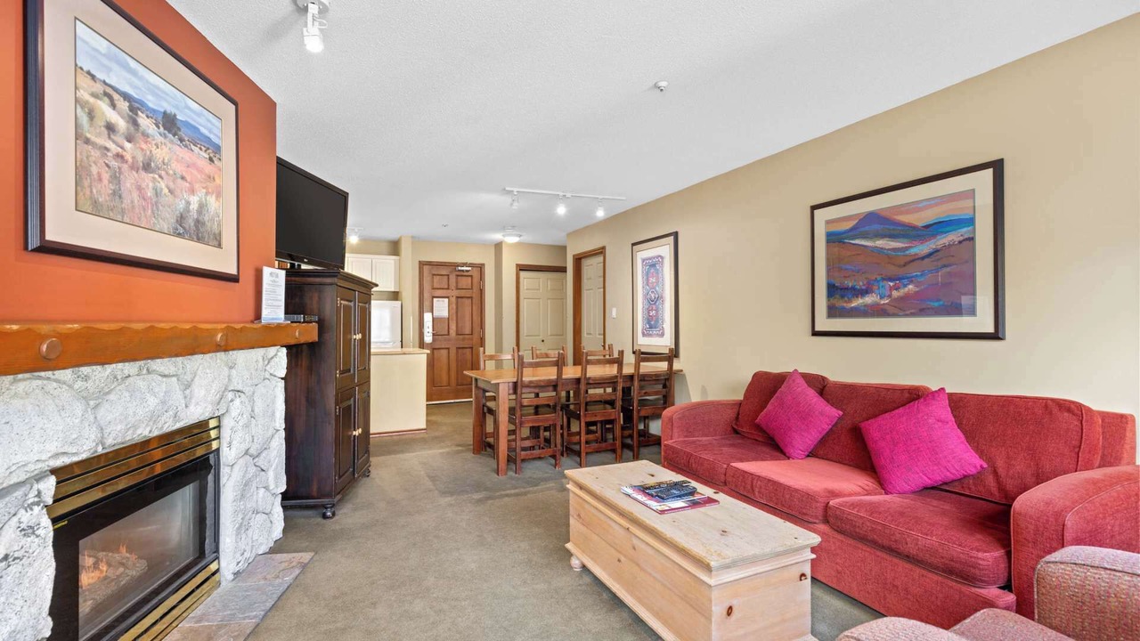Photo of Livingroom in Upper Village