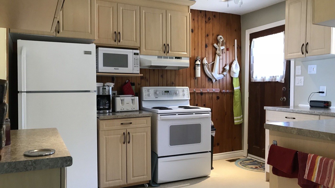 Photo of Kitchen in Big Bay Point