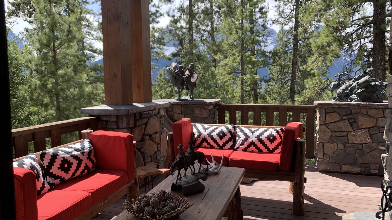 Photo of Livingroom in Silvertip