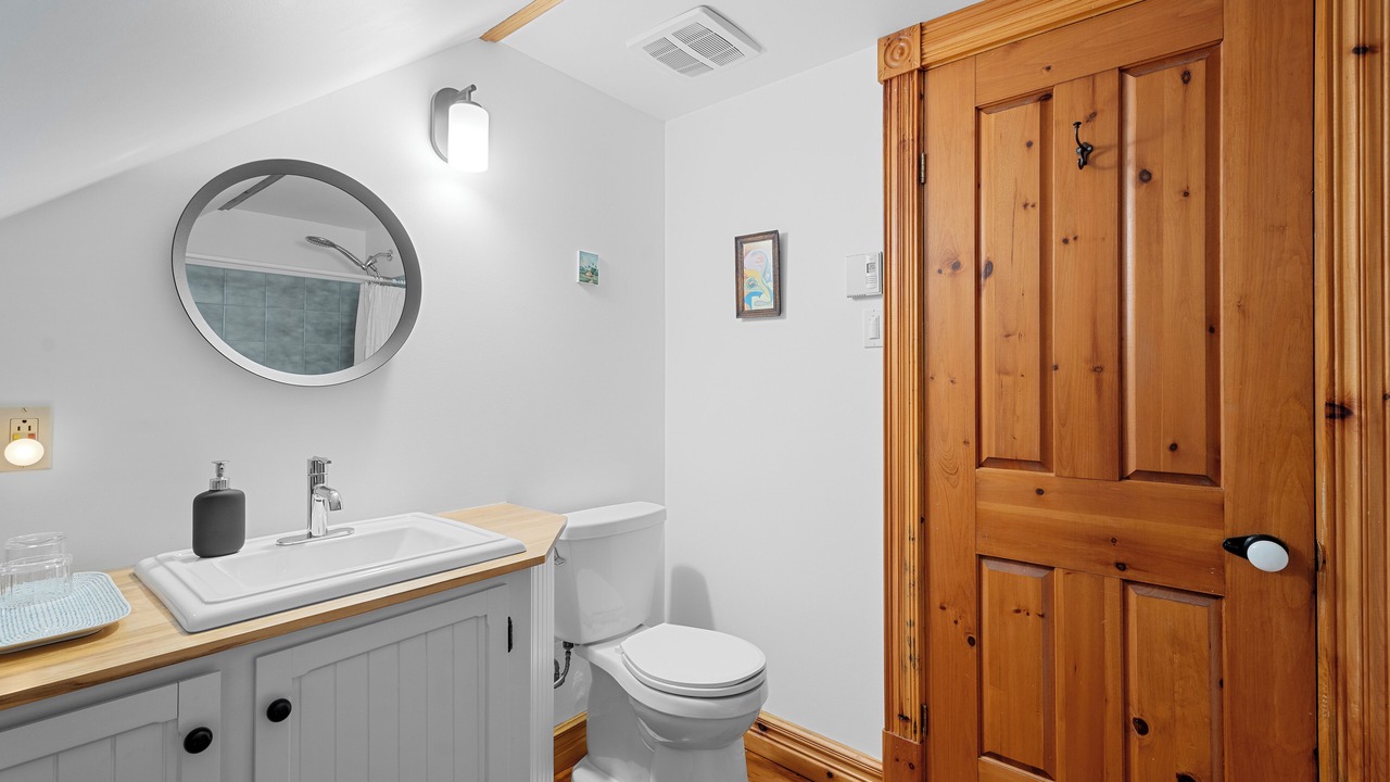Photo of Bathroom in Val Morin