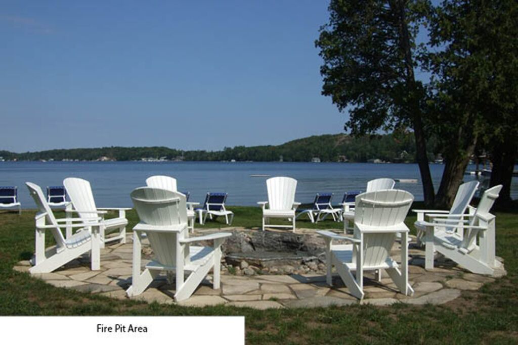 Photo of Others in Port Carling