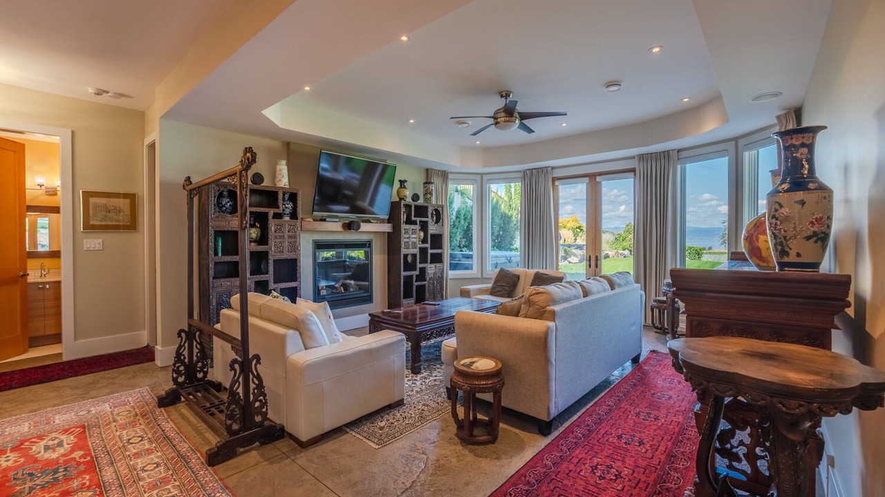 Photo of Livingroom in Okanagan-Similkameen