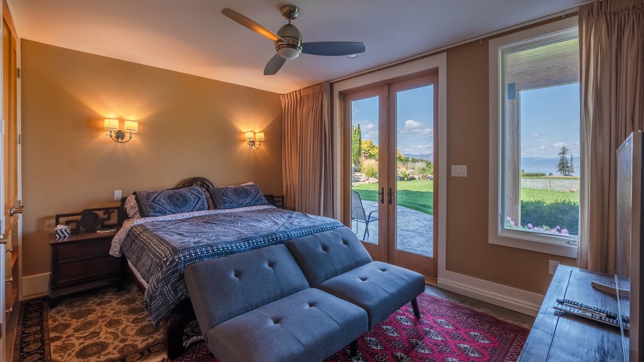 Photo of Bedroom in Okanagan-Similkameen