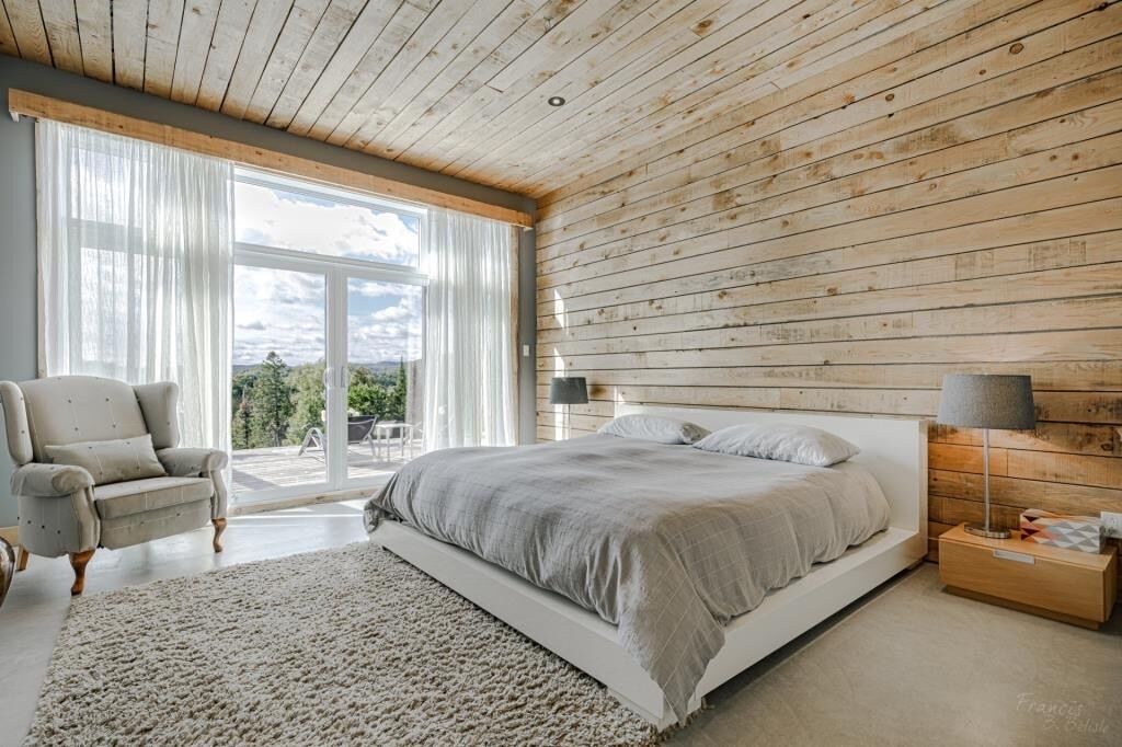 Photo of Bedroom in Saint-Sauveur