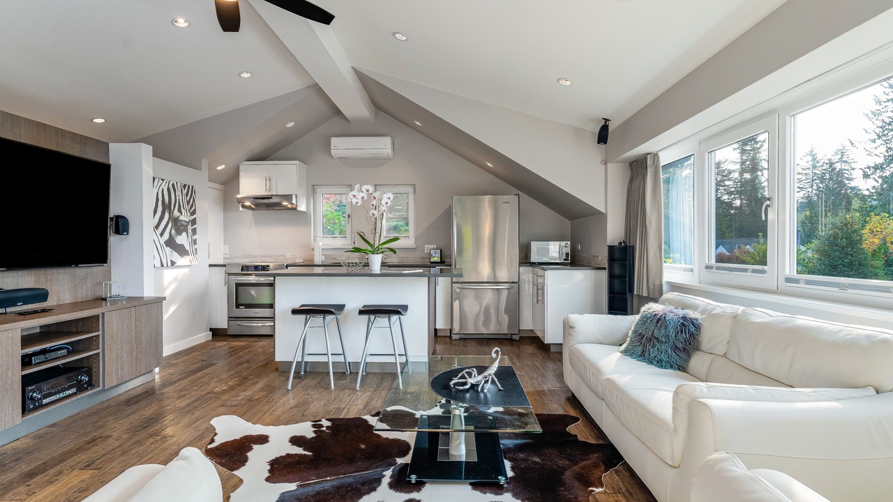 Photo of Livingroom in Upper Lonsdale