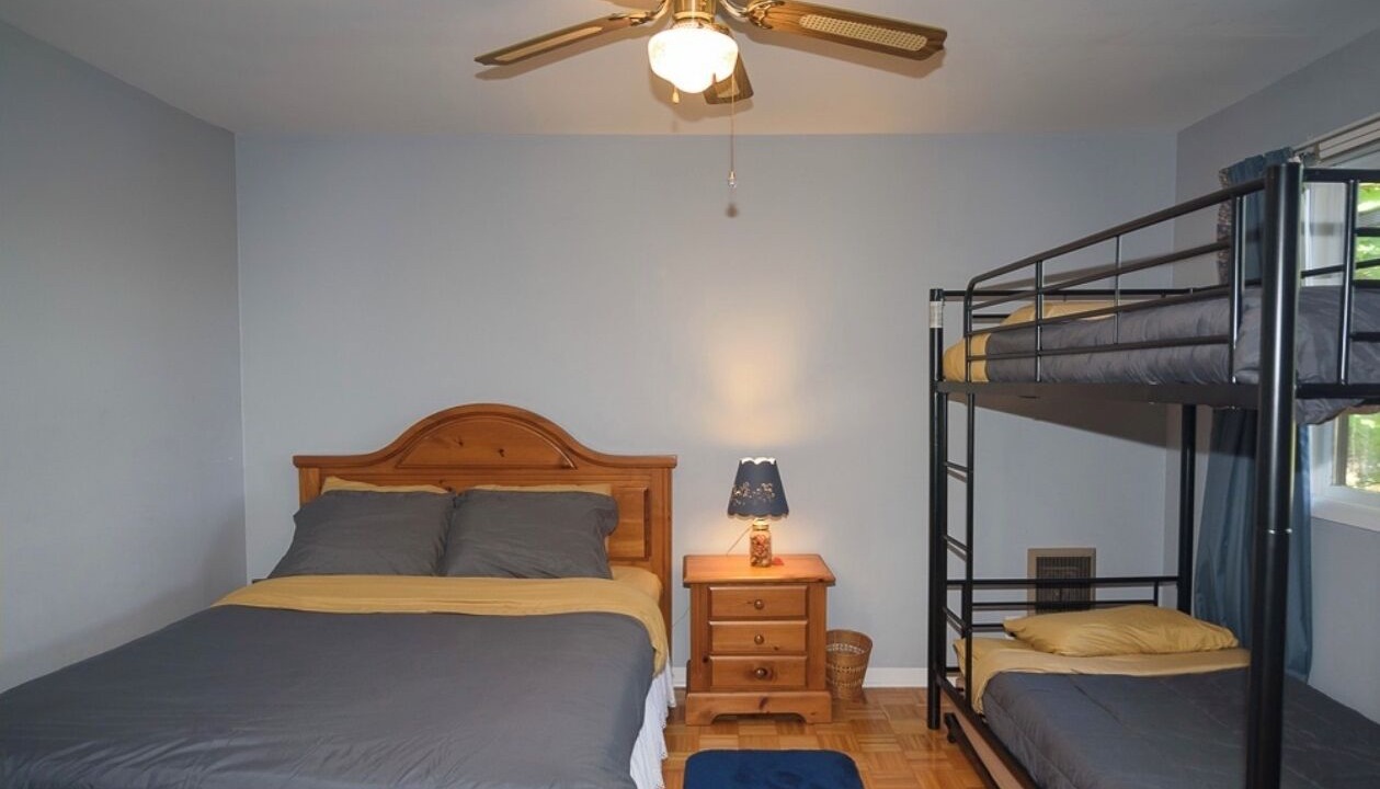 Photo of Bedroom in Lake of Bays
