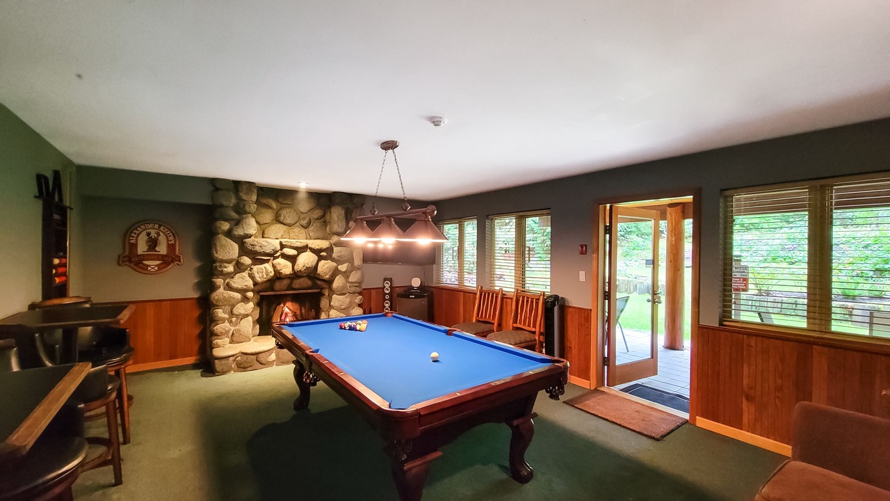 Photo of Bedroom in Whistler Cay Estates
