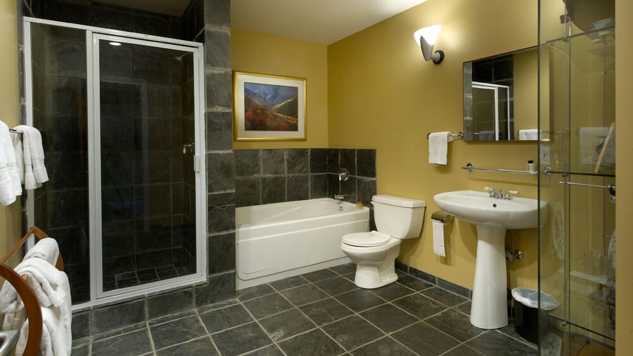 Photo of Bathroom in Blueberry Hill