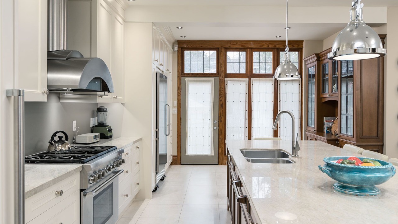 Photo of Kitchen in High Park-Swansea