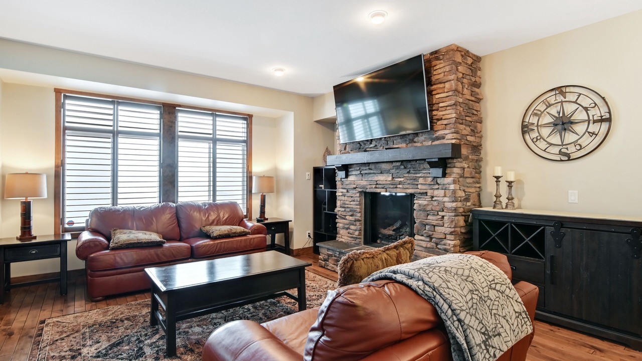 Photo of Livingroom in Snow Pine Estates