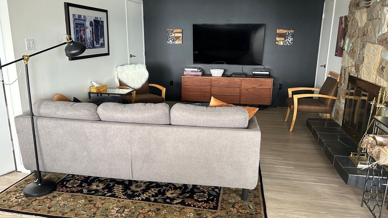 Photo of Livingroom in Pender Island
