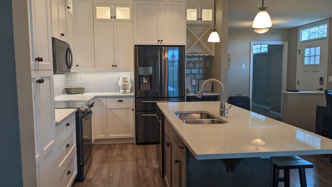 Photo of Kitchen in Okanagan-Similkameen