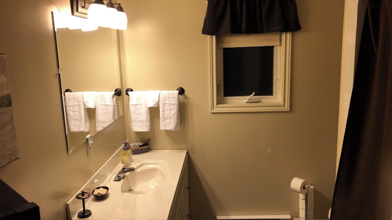 Photo of Bathroom in Bonne Bay Pond