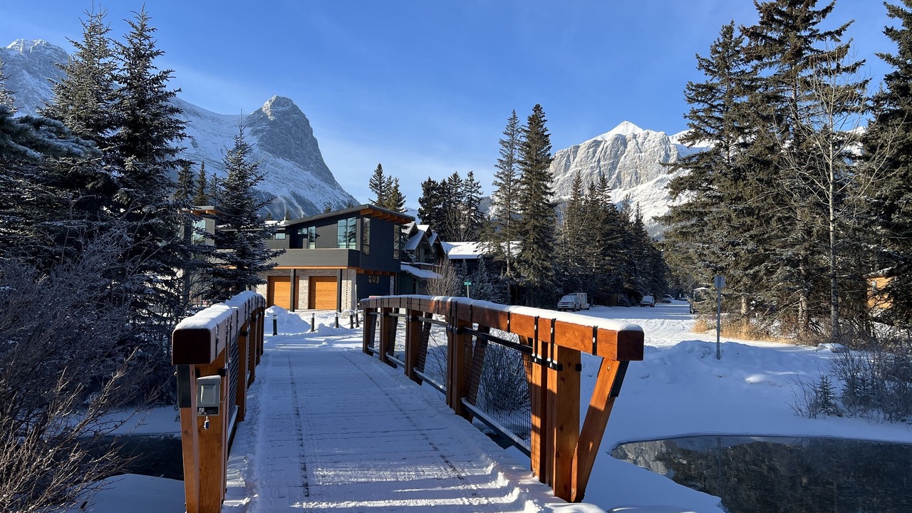 Photo of Others in Canmore