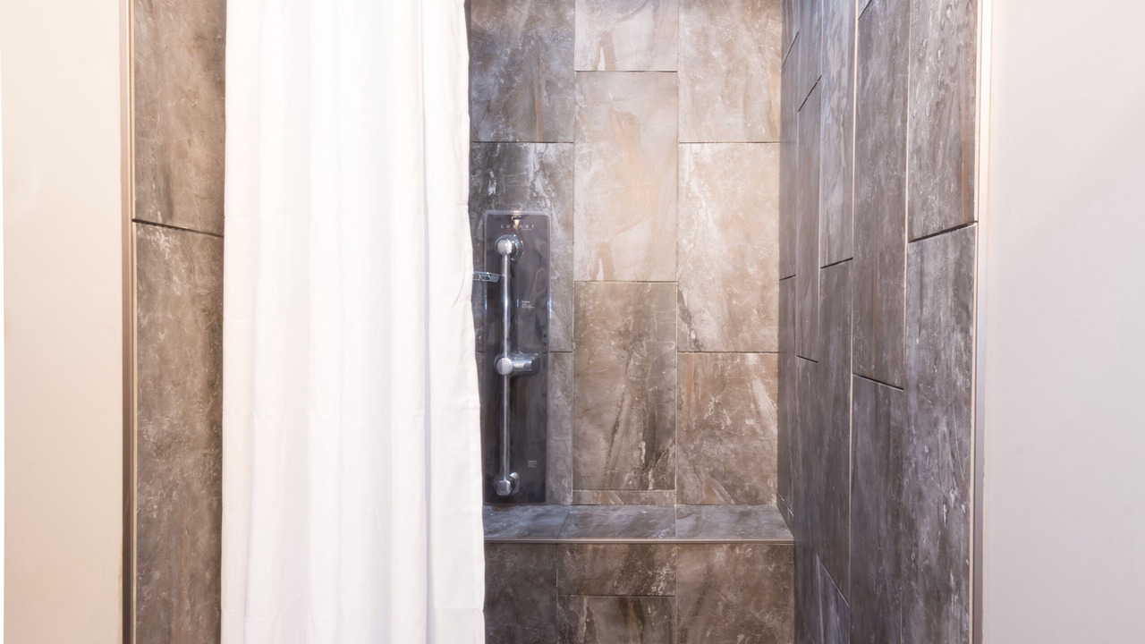 Photo of Bathroom in Golden