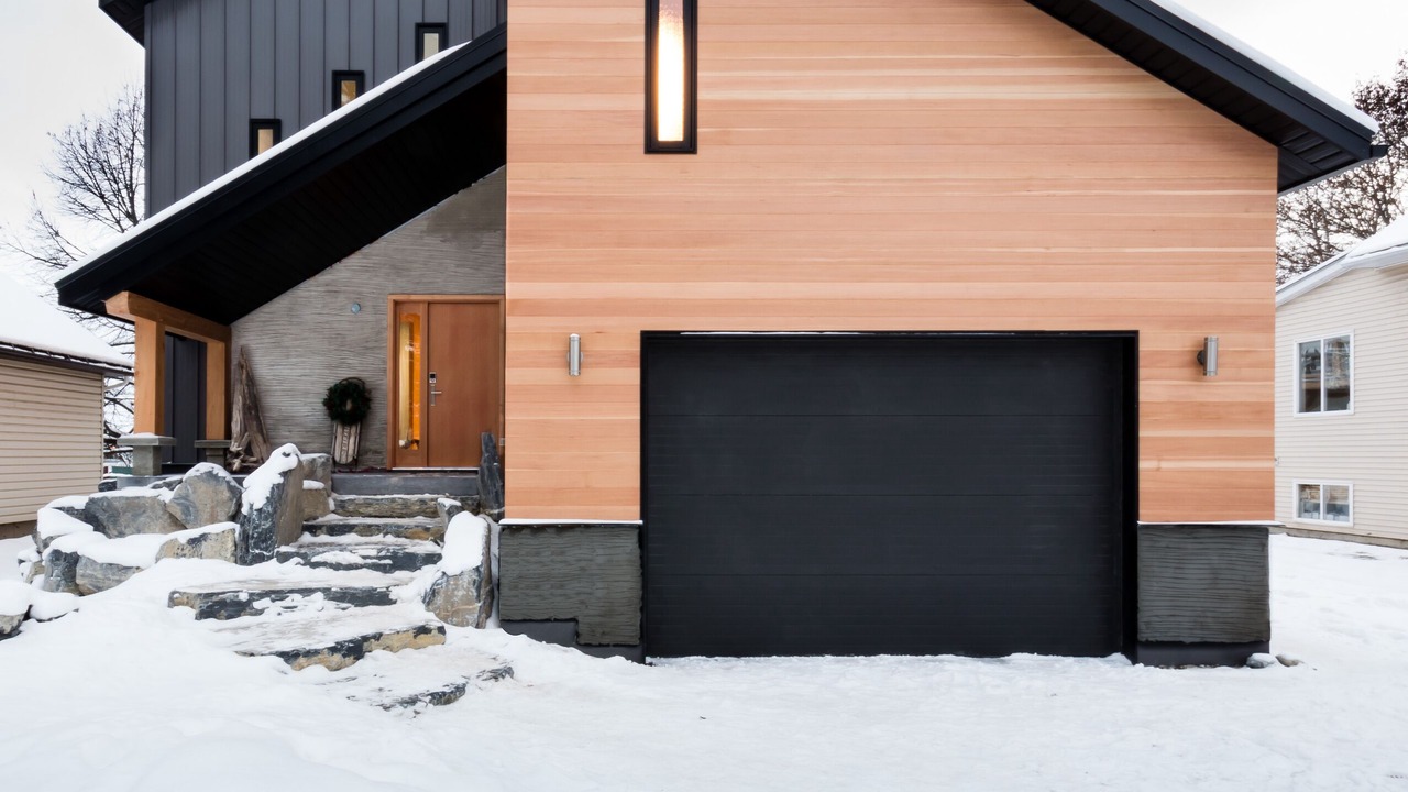 Photo of Outdoor in Golden