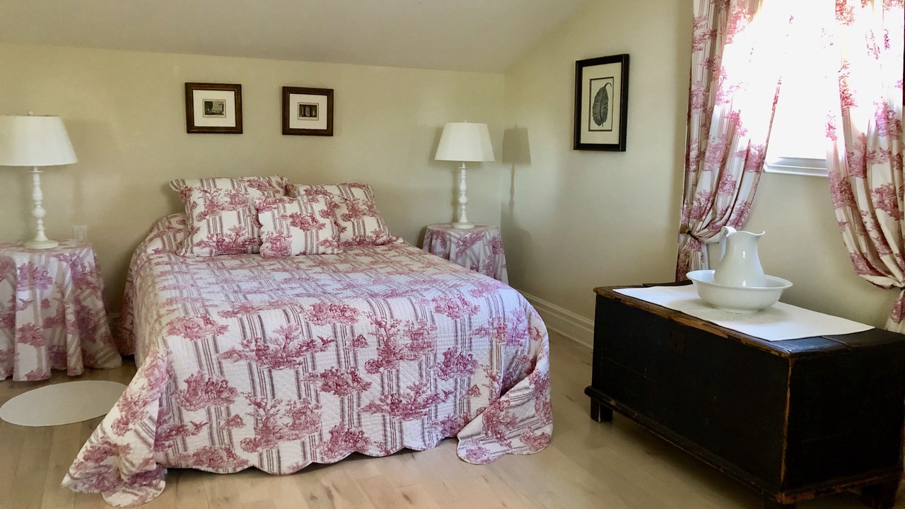 Photo of Bedroom in Lac-Brome