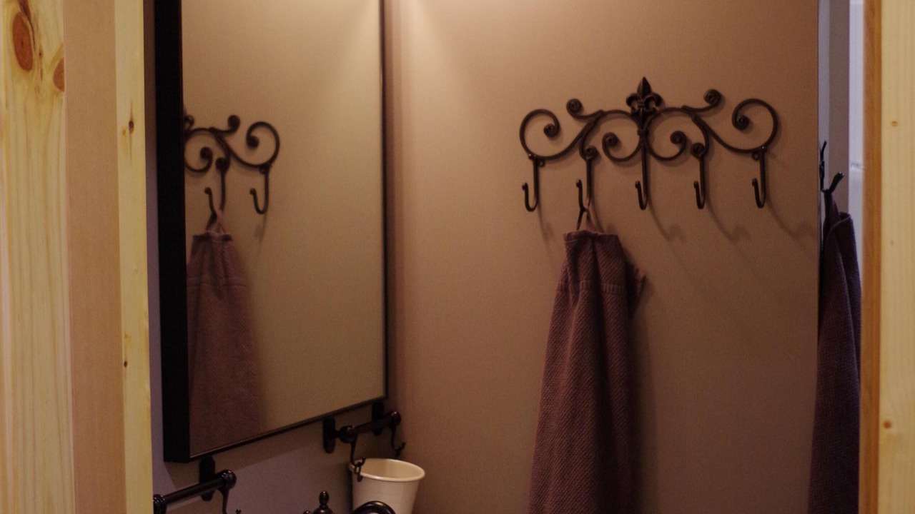 Photo of Bathroom in Okanagan-Similkameen