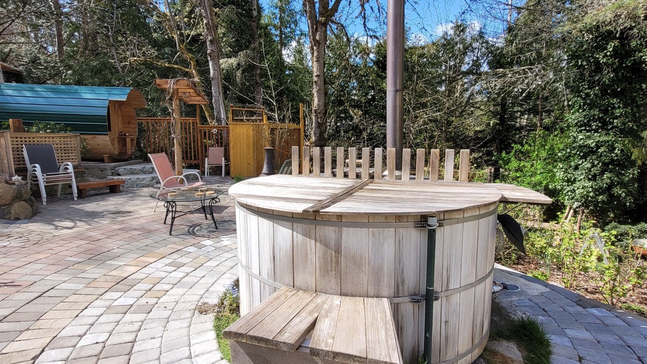 Photo of Outdoor in Metchosin