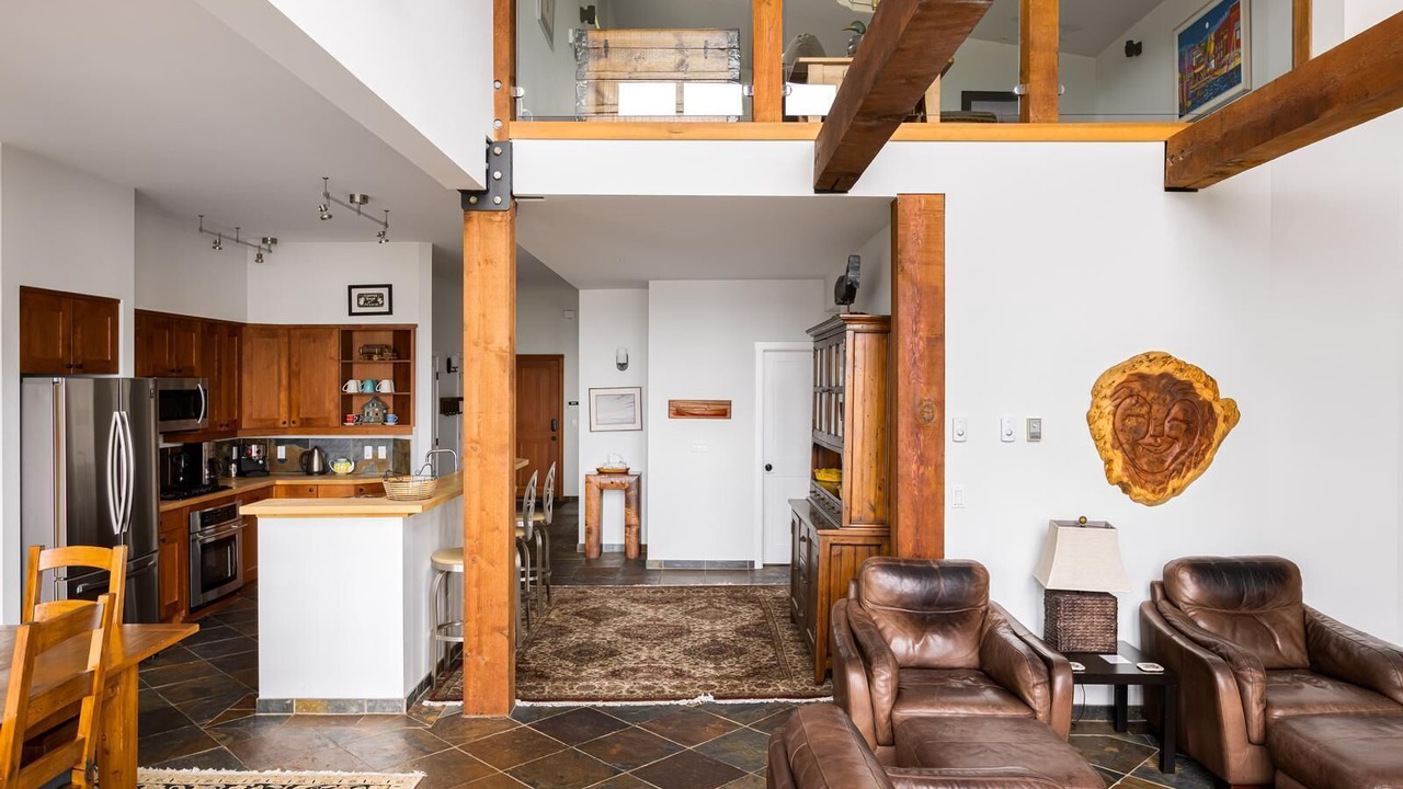 Photo of Livingroom in Ucluelet