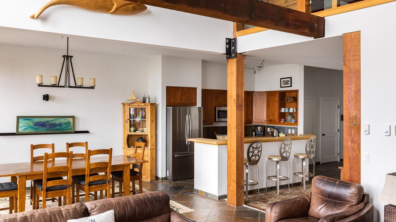 Photo of Livingroom in Ucluelet