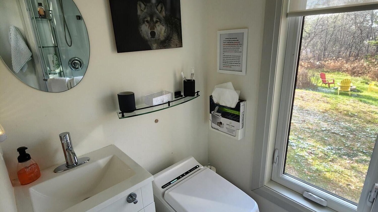 Photo of Bathroom in Utterson