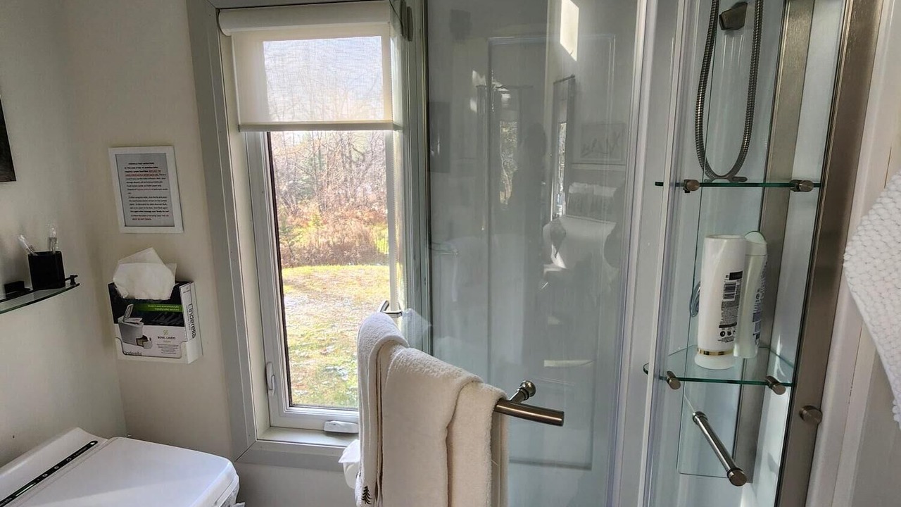 Photo of Bathroom in Utterson