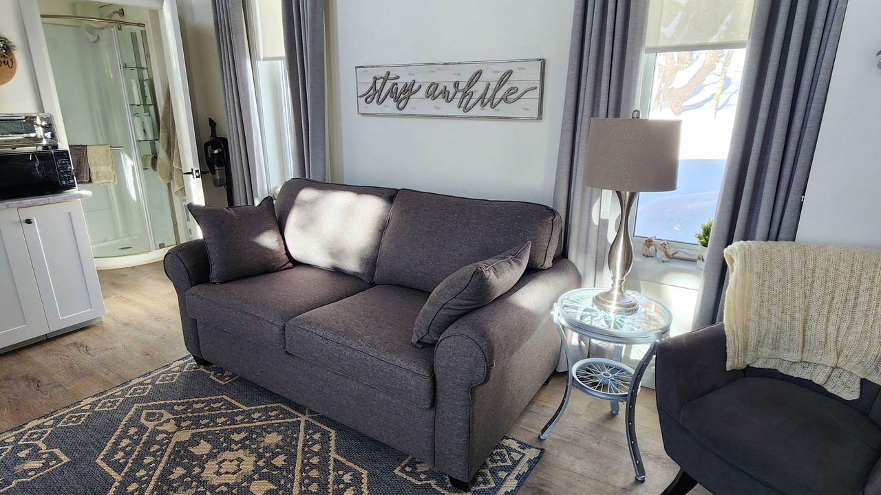 Photo of Livingroom in Utterson