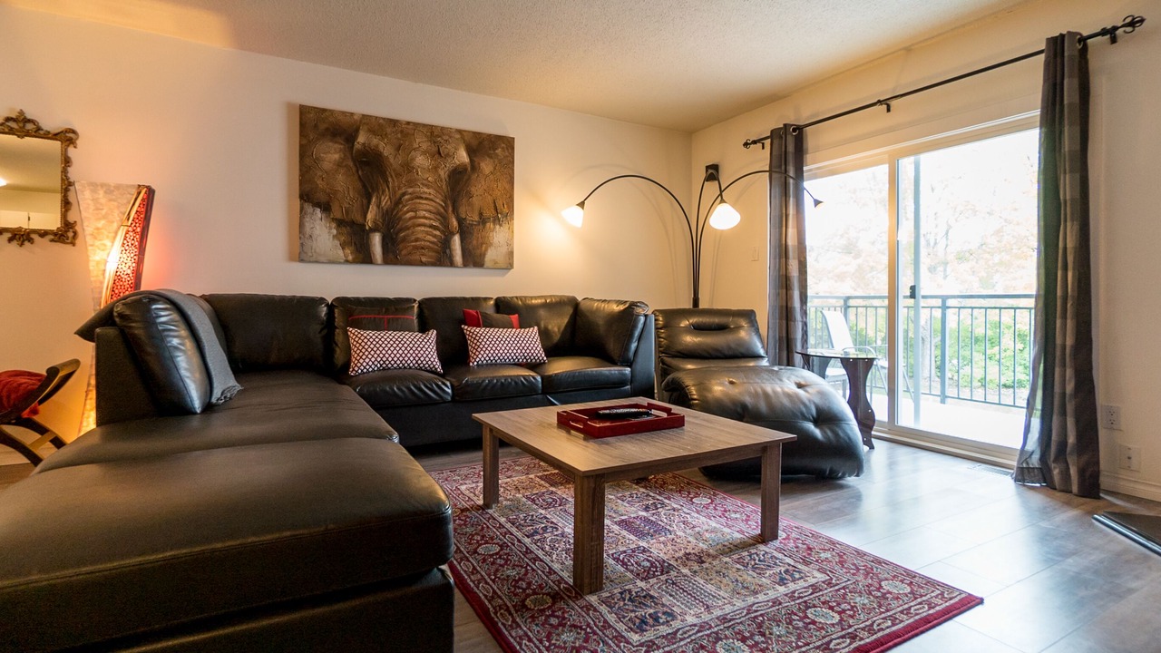 Photo of Livingroom in Tuxedo