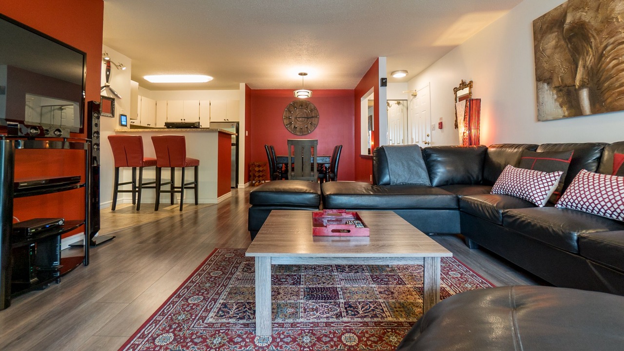 Photo of Livingroom in Tuxedo