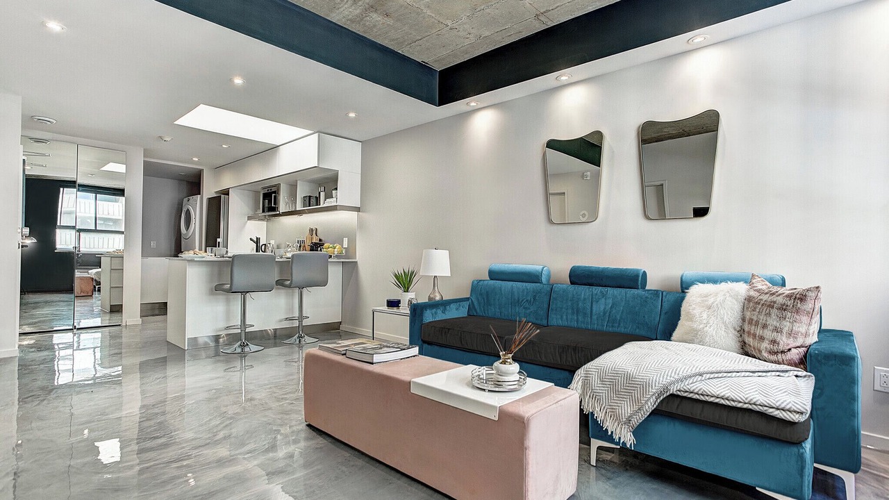 Photo of Livingroom in Shaughnessy Village