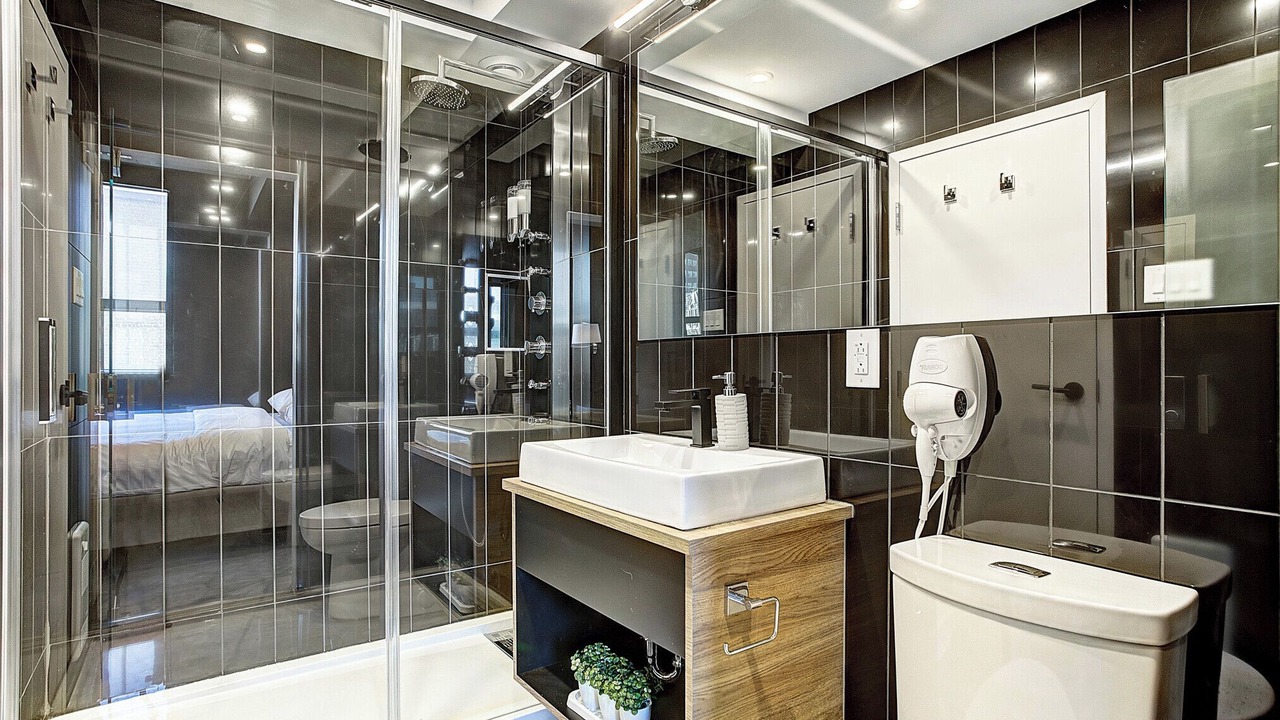 Photo of Bathroom in Shaughnessy Village