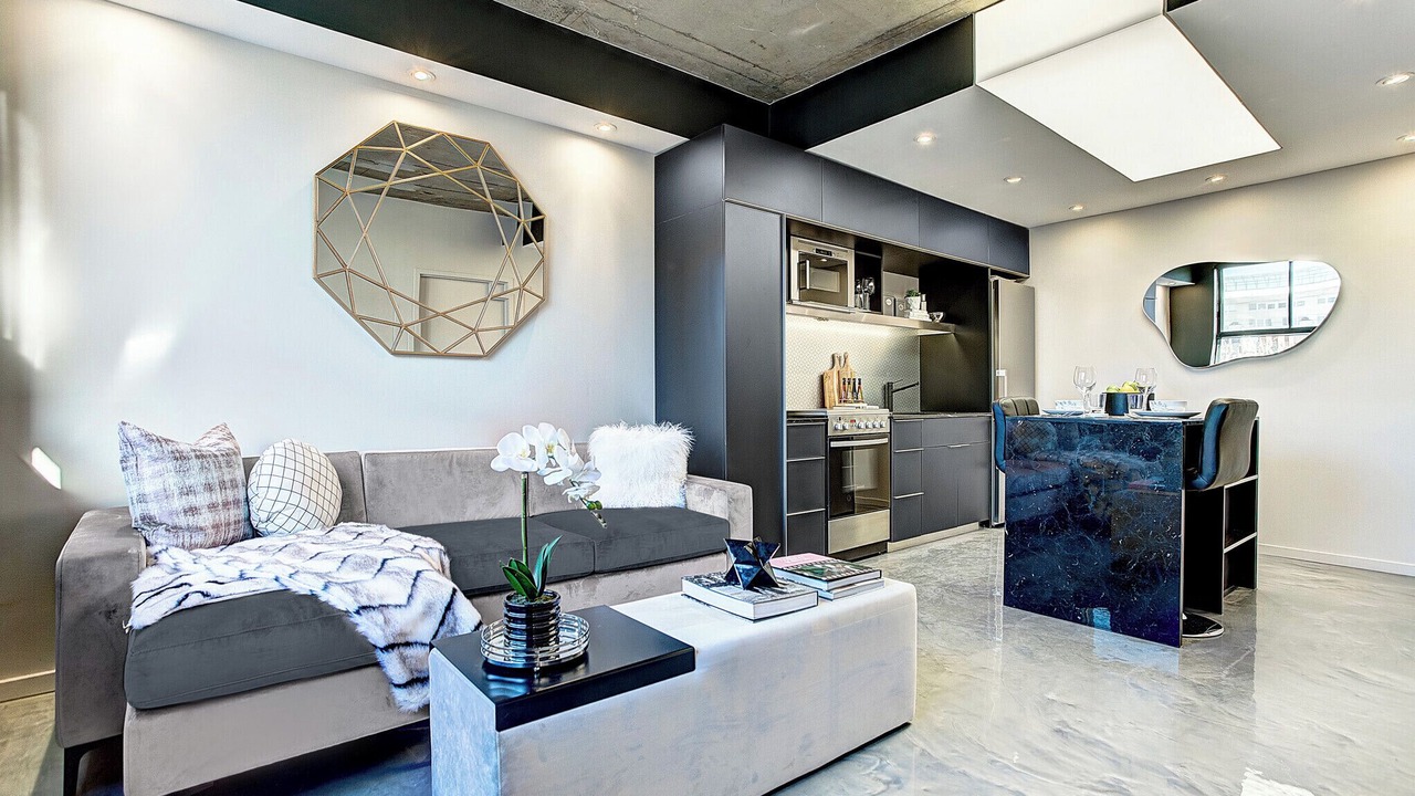 Photo of Livingroom in Shaughnessy Village