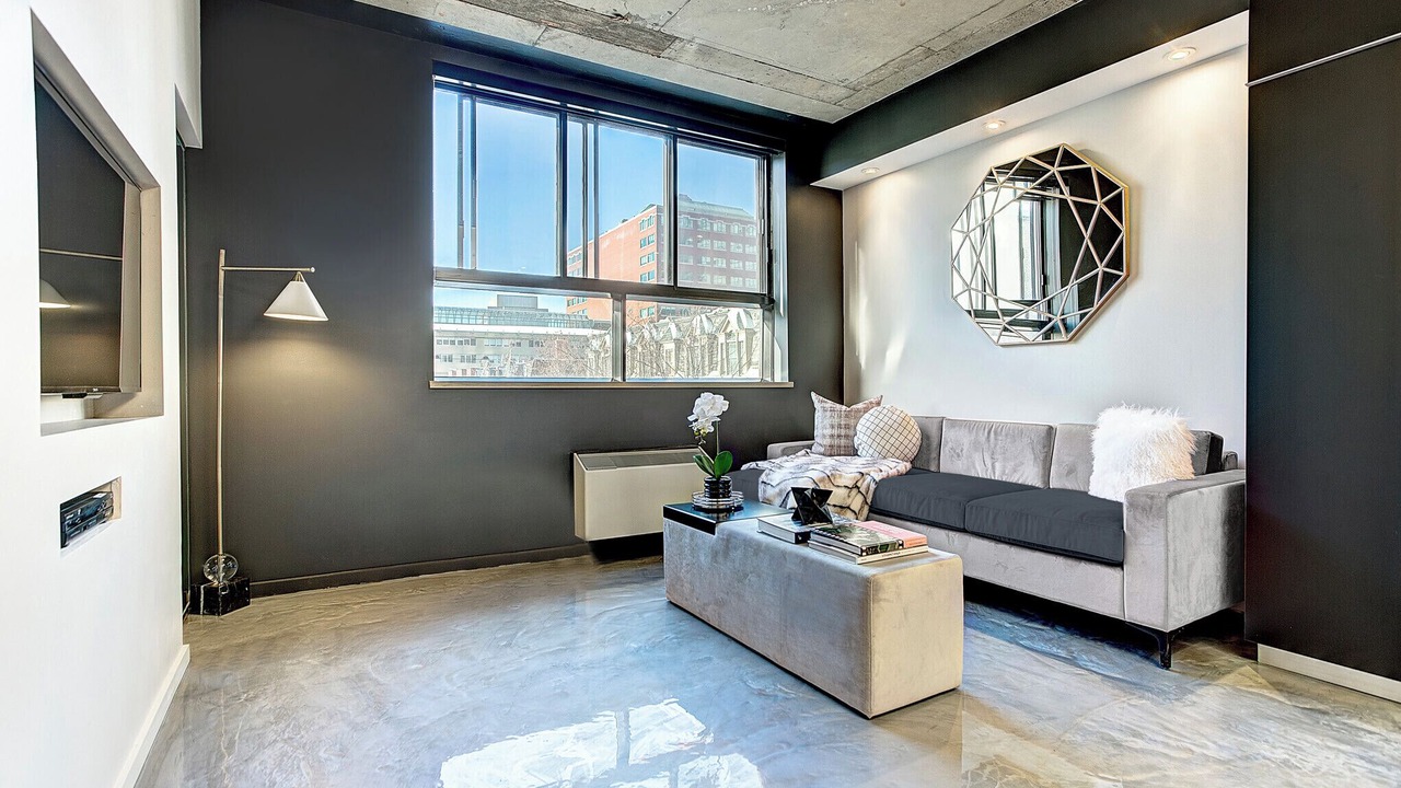 Photo of Livingroom in Shaughnessy Village